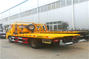 川沙新镇附近拖车救援搭电